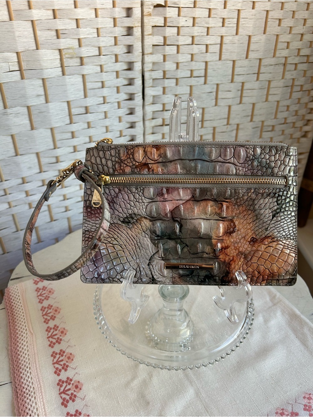 BRAHMIN DAISY NIRVANA Very Rare Iridescent Multi-Color Croc Wristlet Clutch Bag